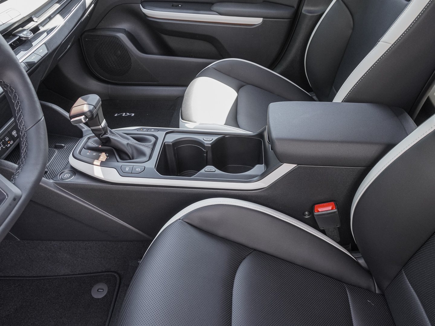 Kia K4 SW – Bild 13