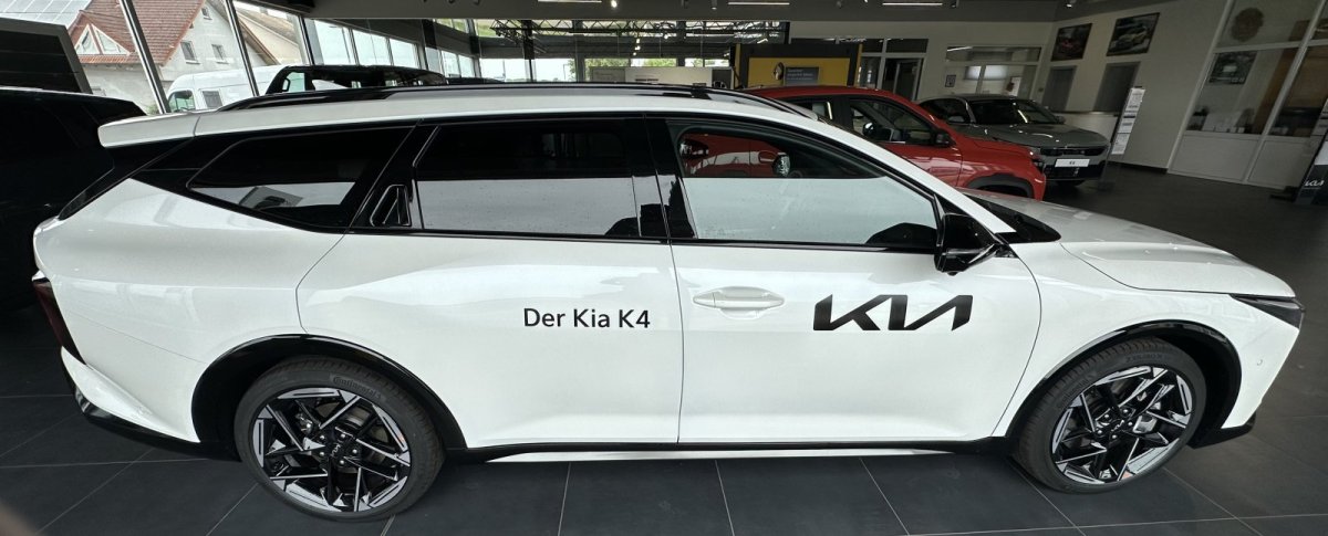 Kia K4 SW