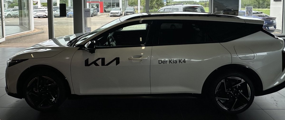 Kia K4 SW – Bild 8