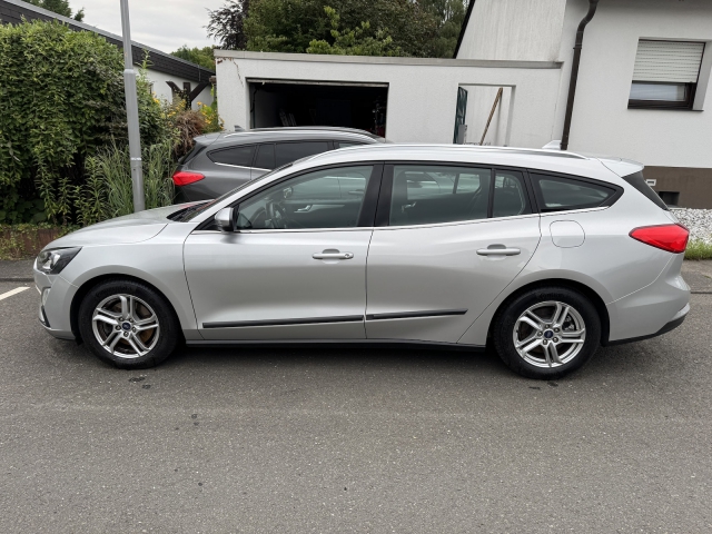 Ford Focus Navi Temp Sth Spurh CarPlay 6xServ GARANTIE