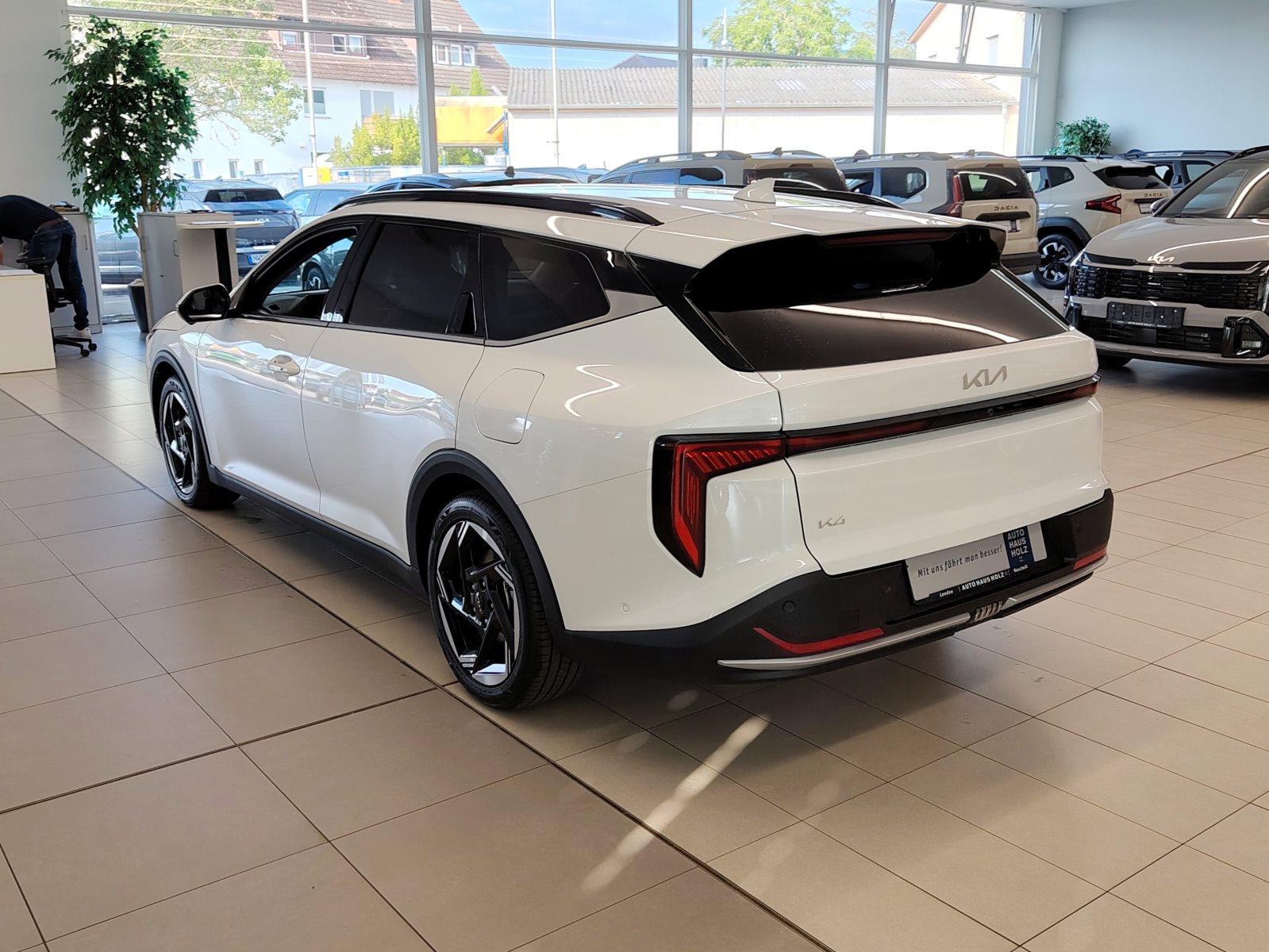 Kia K4 SW – Bild 2