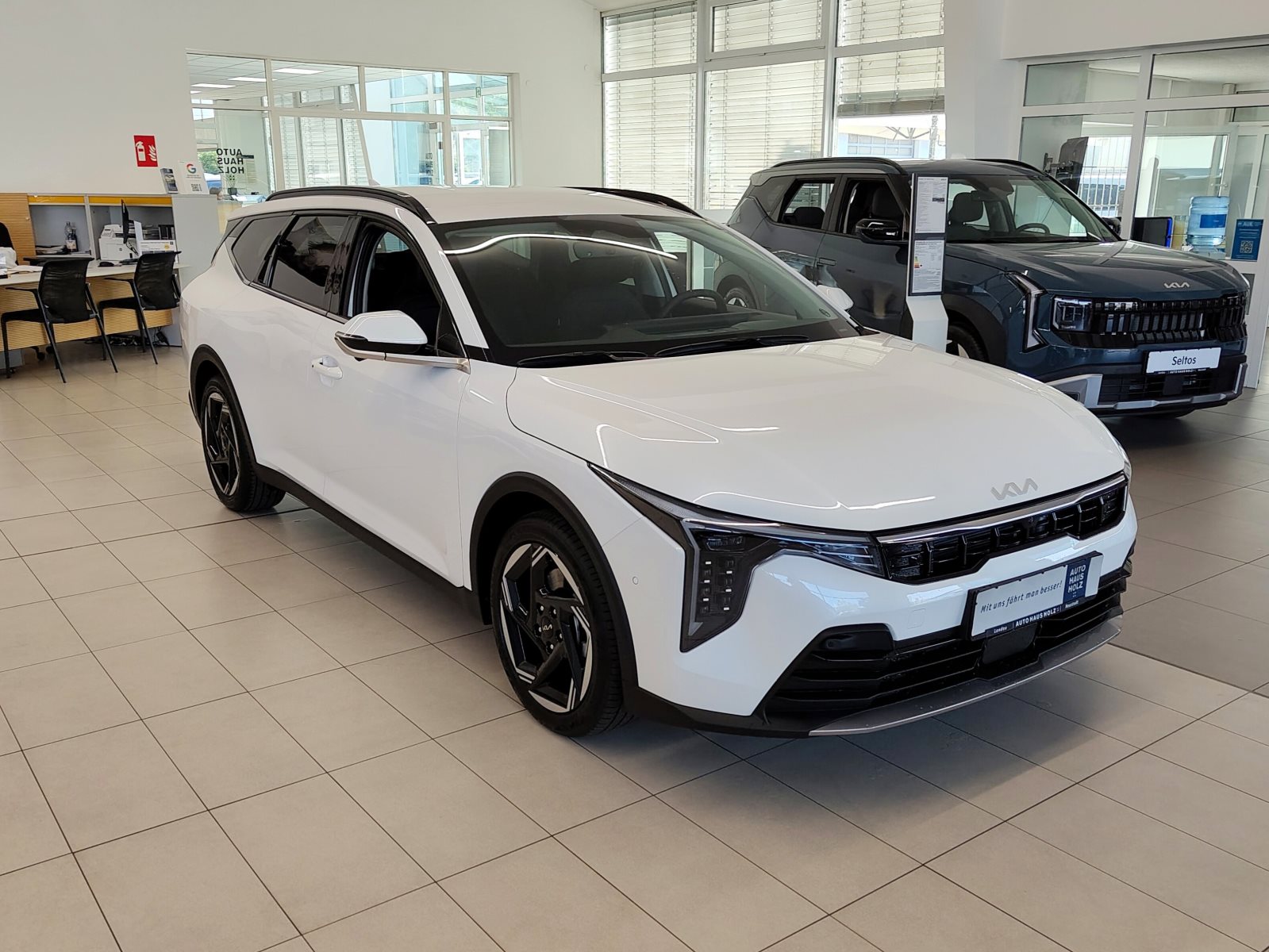 Kia K4 SW – Bild 5