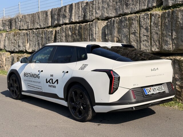 Kia EV4