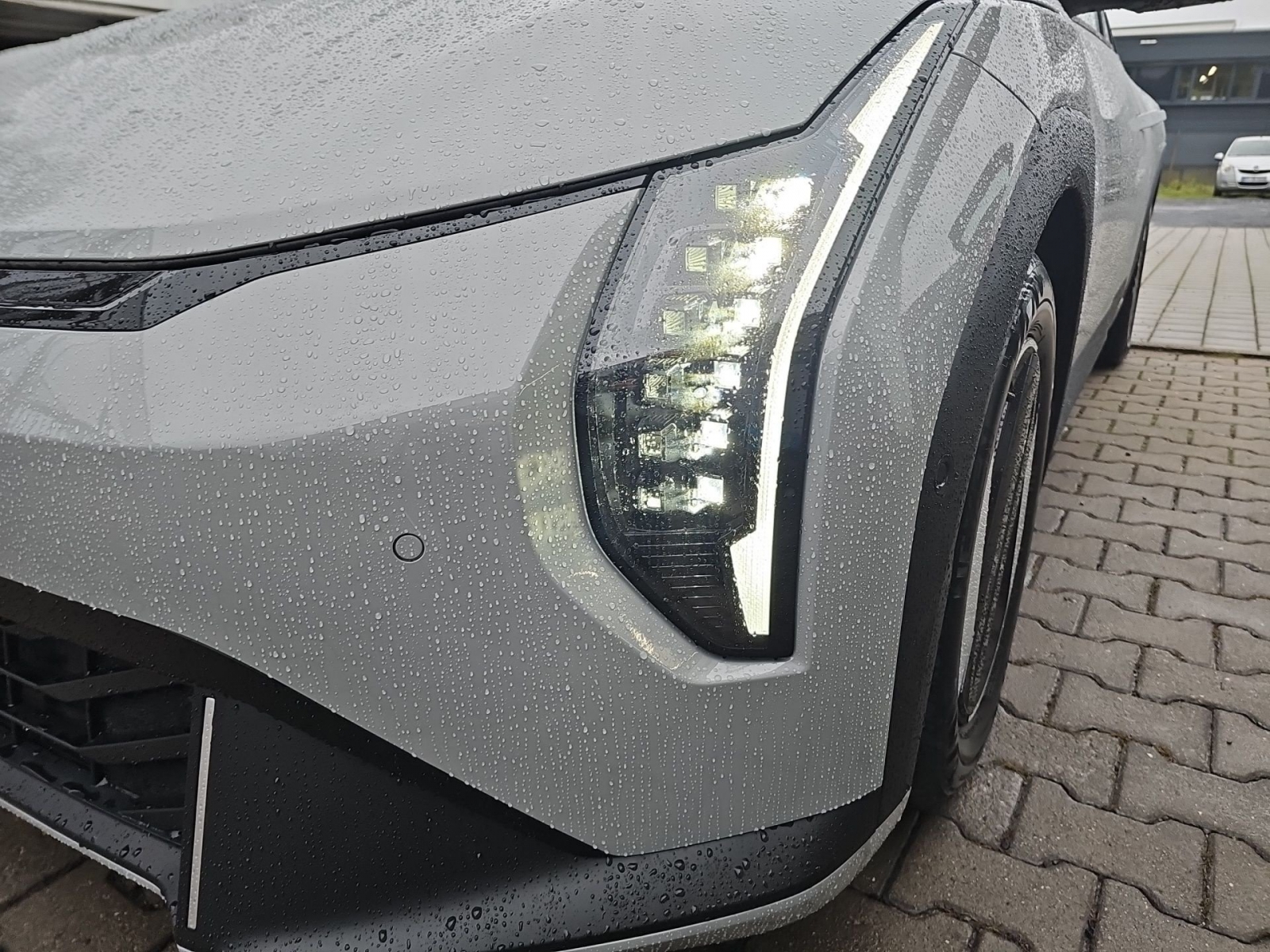 Kia EV4