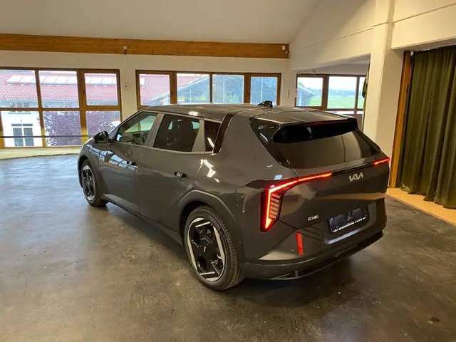 Kia EV4