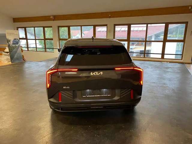 Kia EV4