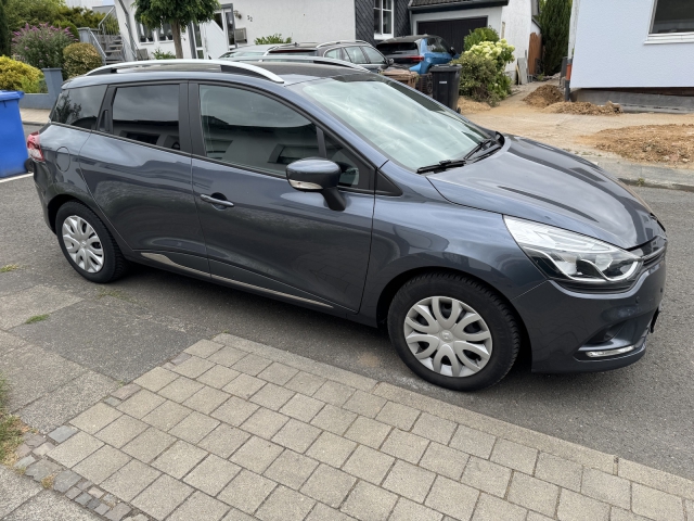 Renault Clio 90 Bose Klima Navi PDC SHZ ServNeu 60tkm 1Hd
