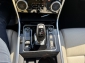 Jaguar XE R-Dynamic Black Navi Kamera LED EGSHD SHA Temp Alu19 E6