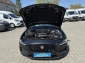 Jaguar XE R-Dynamic Black Navi Kamera LED EGSHD SHA Temp Alu19 E6
