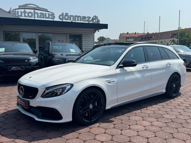 Mercedes-Benz C 63 AMG PERFORM BURM PANO KEYLESS FAHRASS+ RFKA