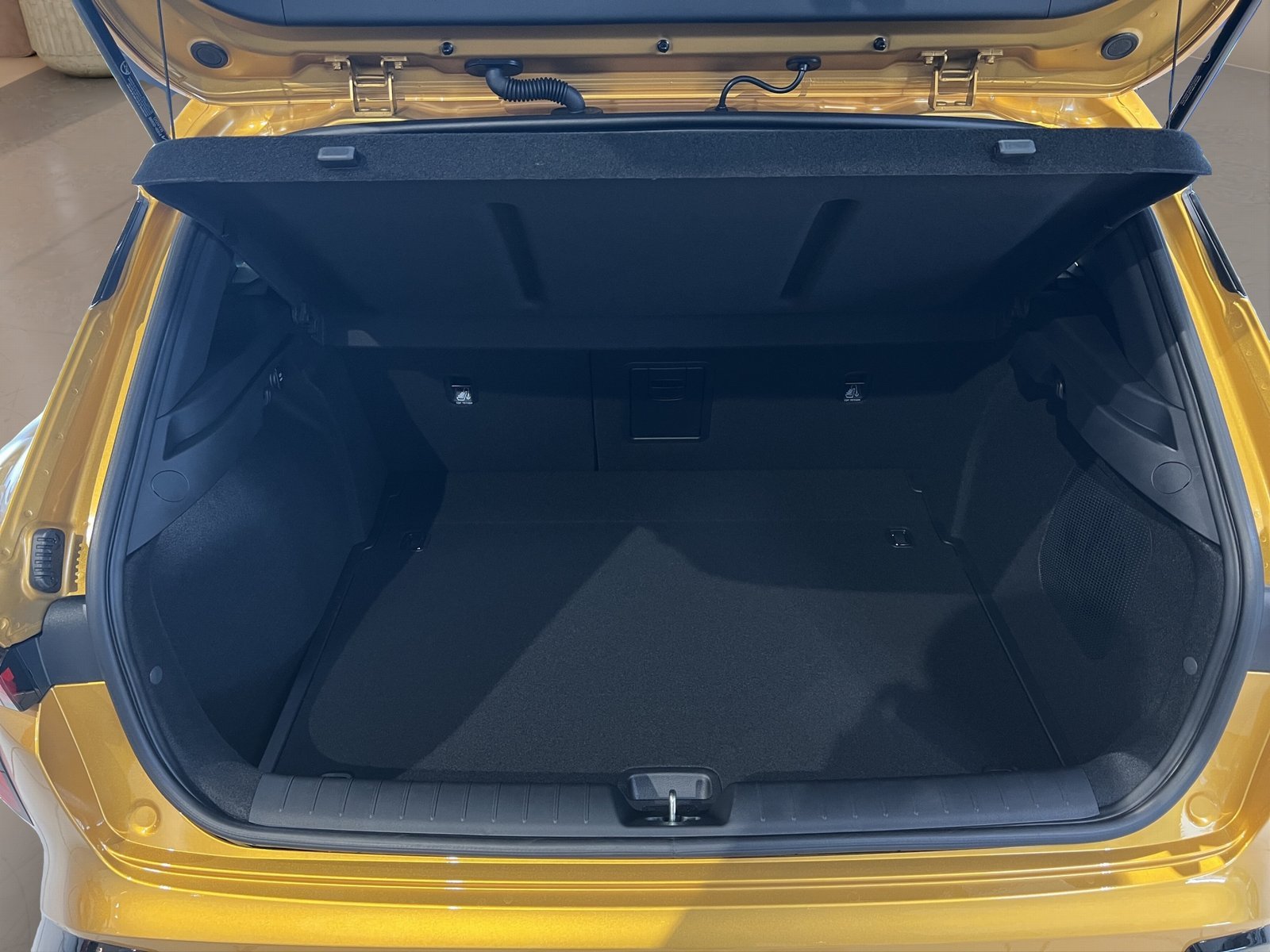 Kia K4 – Bild 17