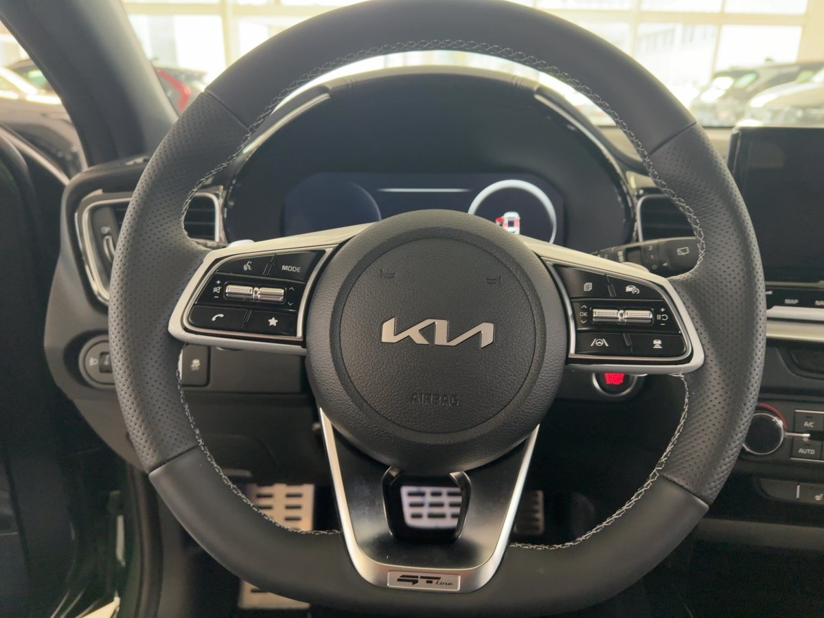 Kia Ceed GT – Bild 12