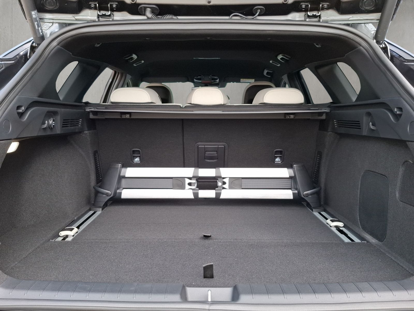Kia K4 SW – Bild 19