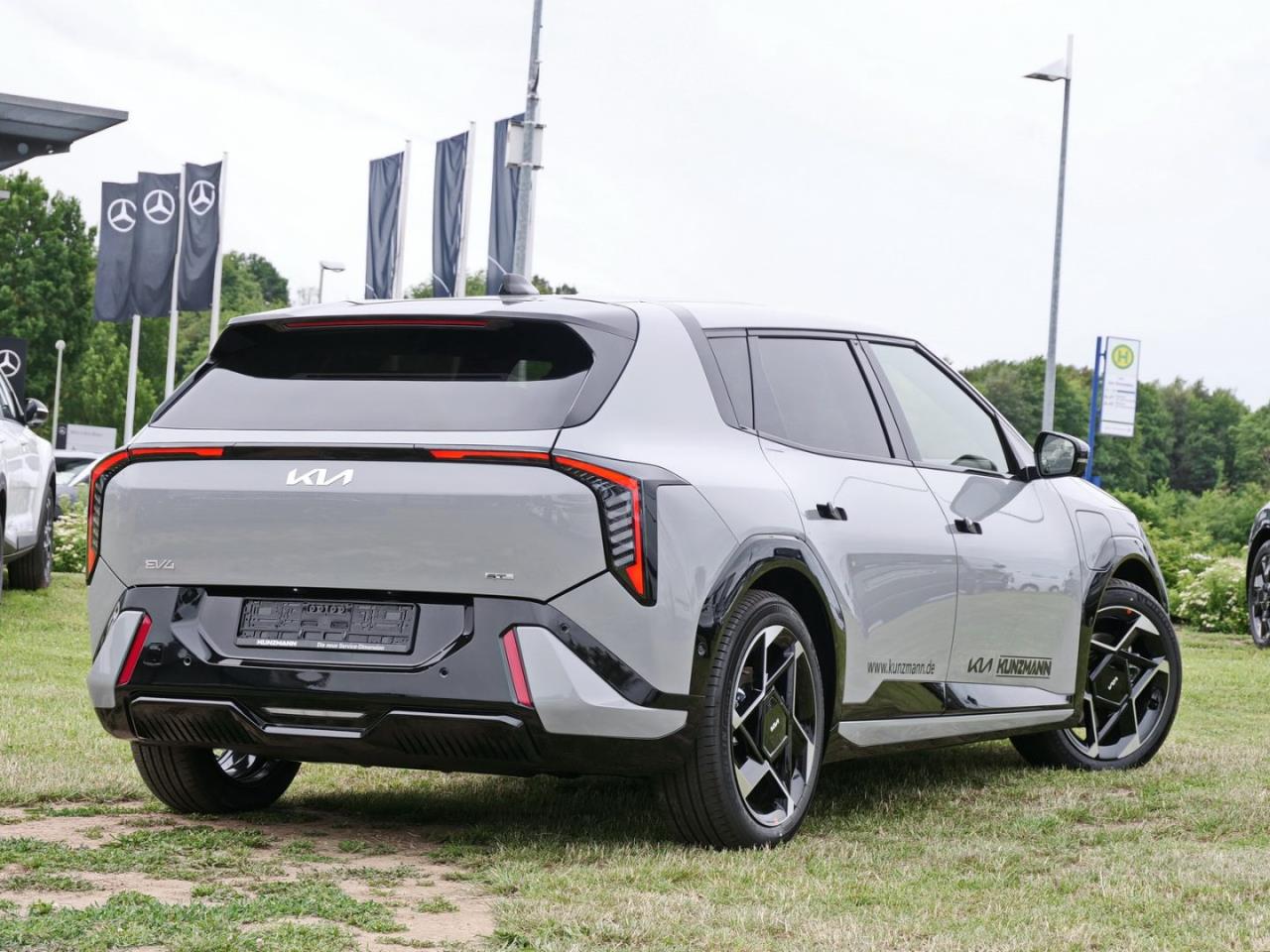 Kia EV4