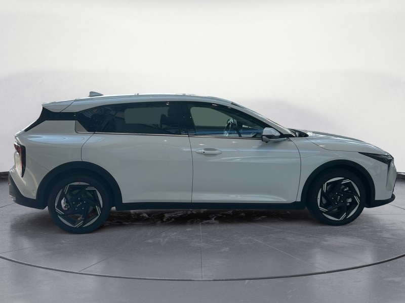 Kia K4
