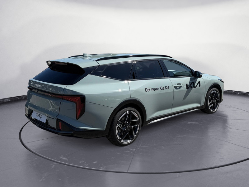 Kia K4