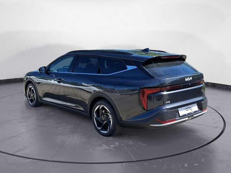 Kia K4