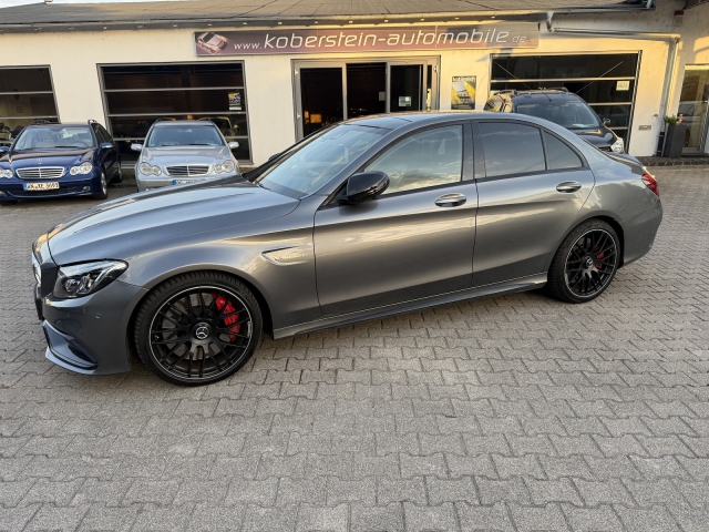 Mercedes-Benz C 63 AMG S*Panorama,Burmester,2.Hd,Sportabgas*