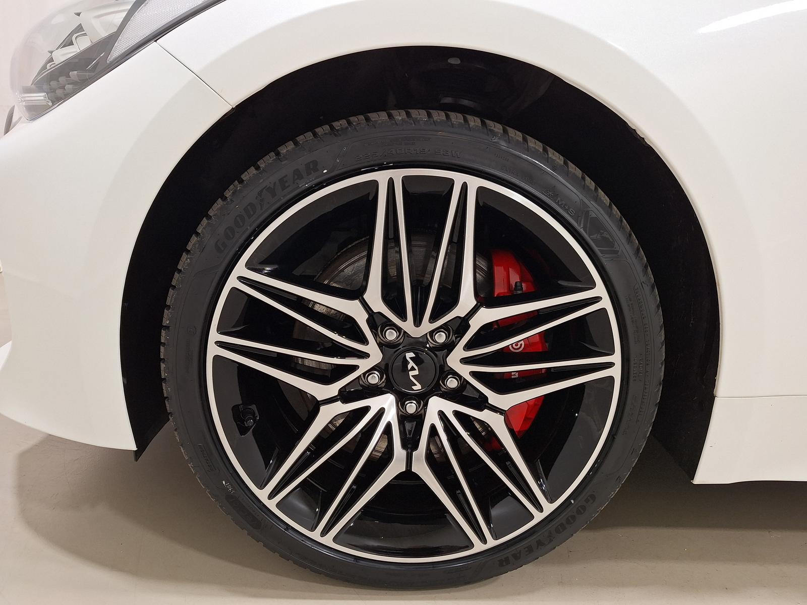 Kia Stinger – Bild 10