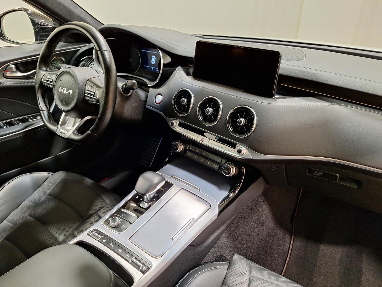 Kia Stinger – Bild 11