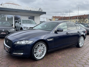 Jaguar XF 25d Prestige NAVI LEDER PANO MOTORSCHADEN