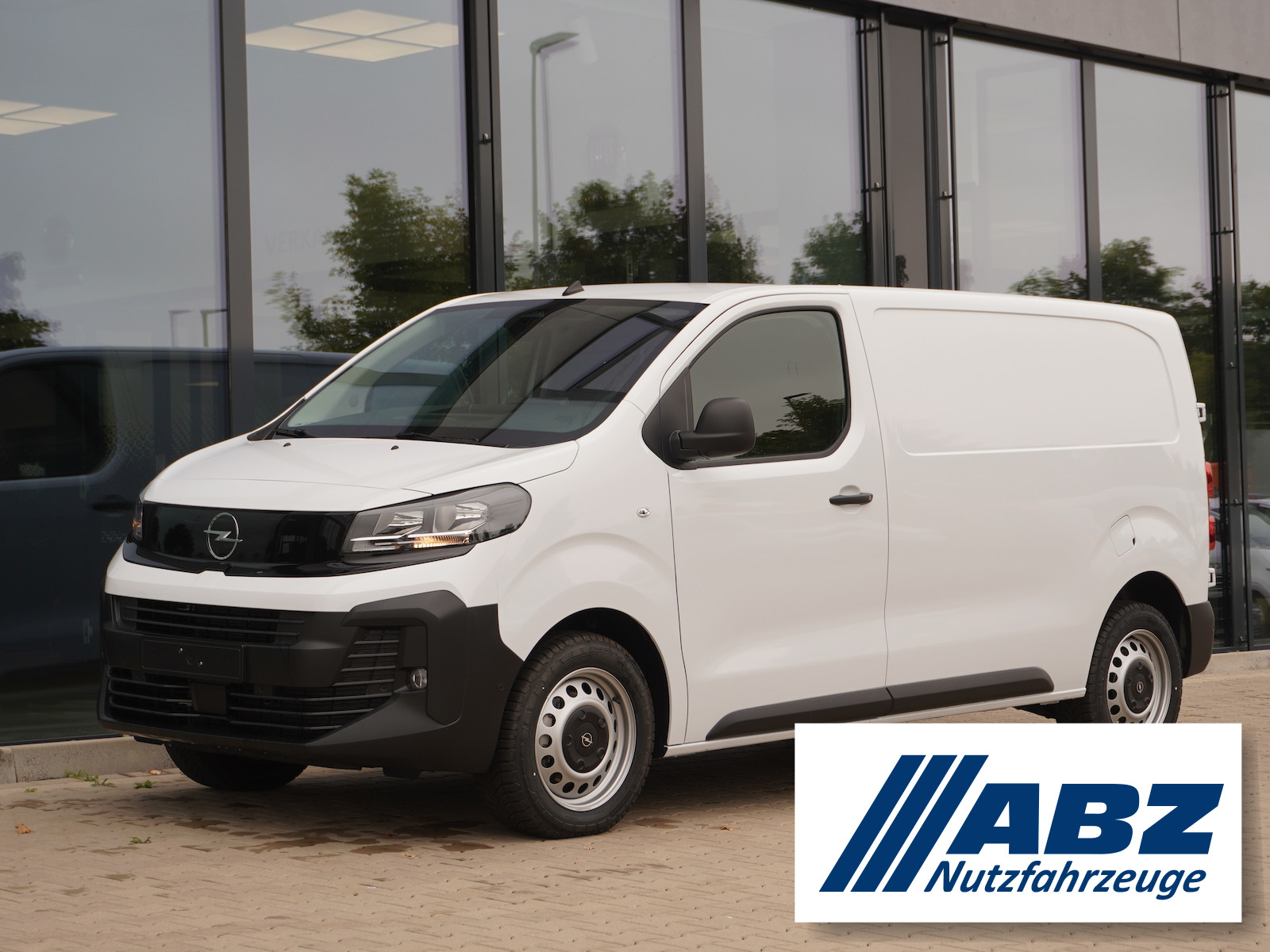 157607961 - Opel Vivaro #1 157607961 - Opel Vivaro #1