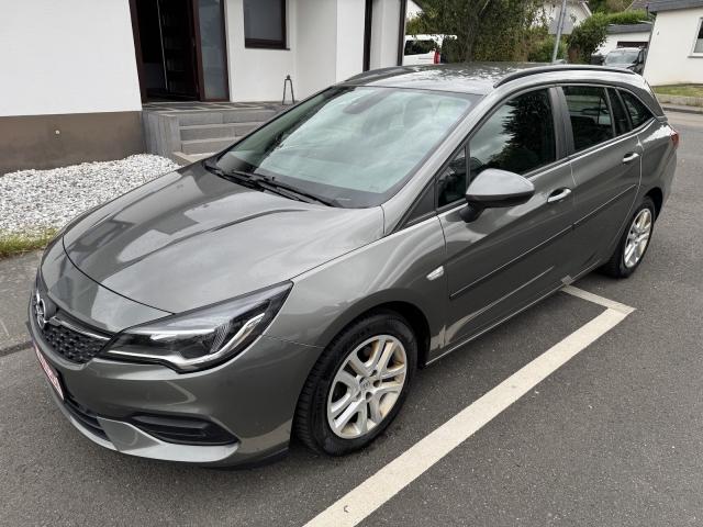 Opel Astra Klima Navi Temp CarPlay Bremse+ServNeu AHK