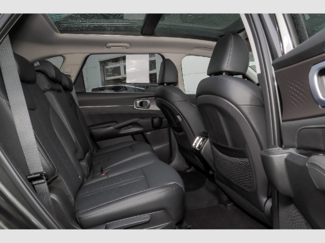 Kia Sorento – Bild 10
