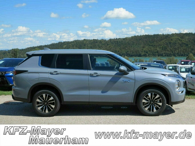 Mitsubishi Outlander PLUS, 10.000 EUR Nachlass mit Superdeal! 8 Jahre Garantie!