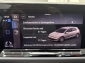 VW Golf 1.5 TSI Active StHz HUD ACC Navi LED+ Rcam Apple Ambient
