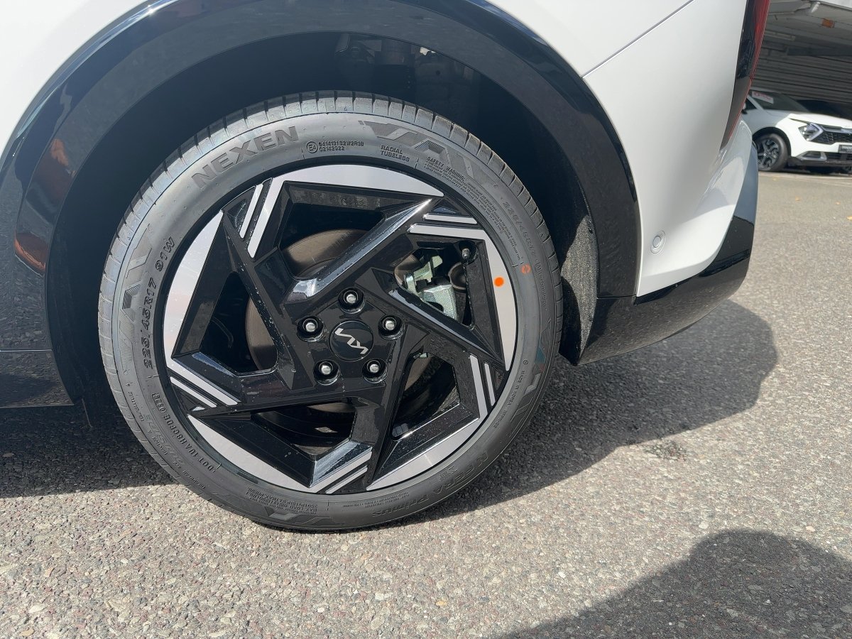 Kia K4 – Bild 14
