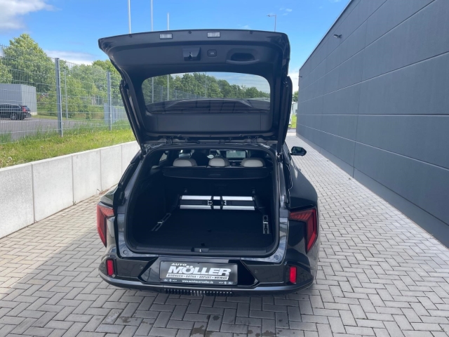 Kia K4 SW – Bild 12