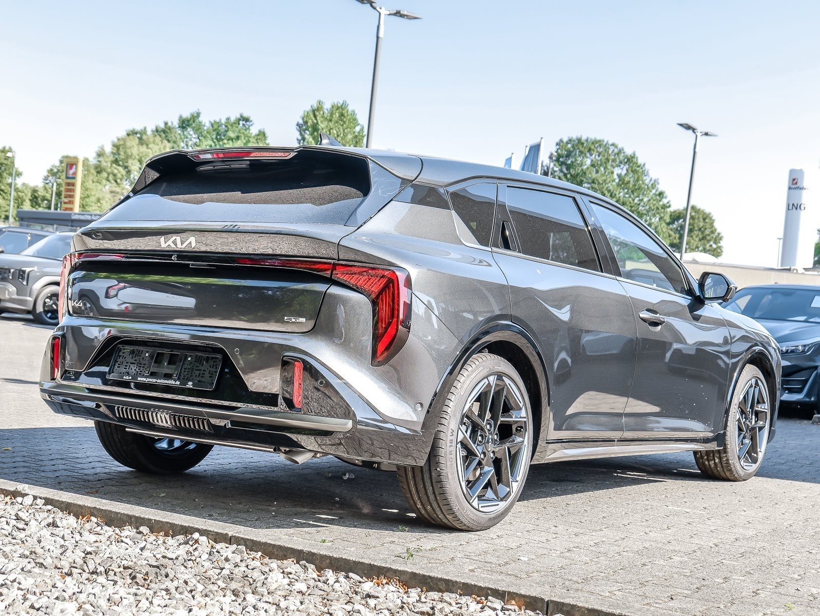 Kia K4 – Bild 2