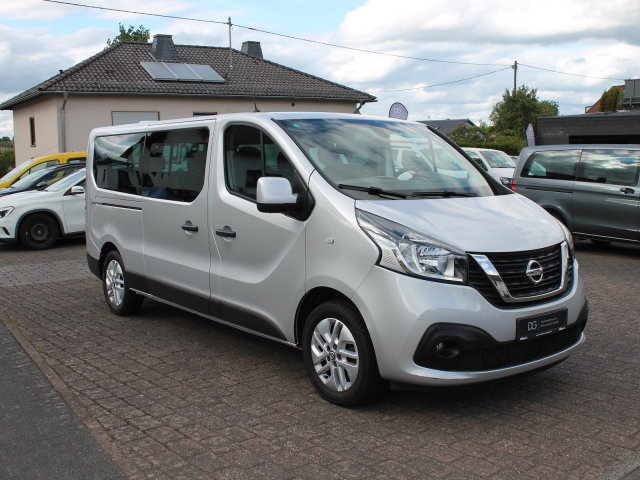 Nissan NV300