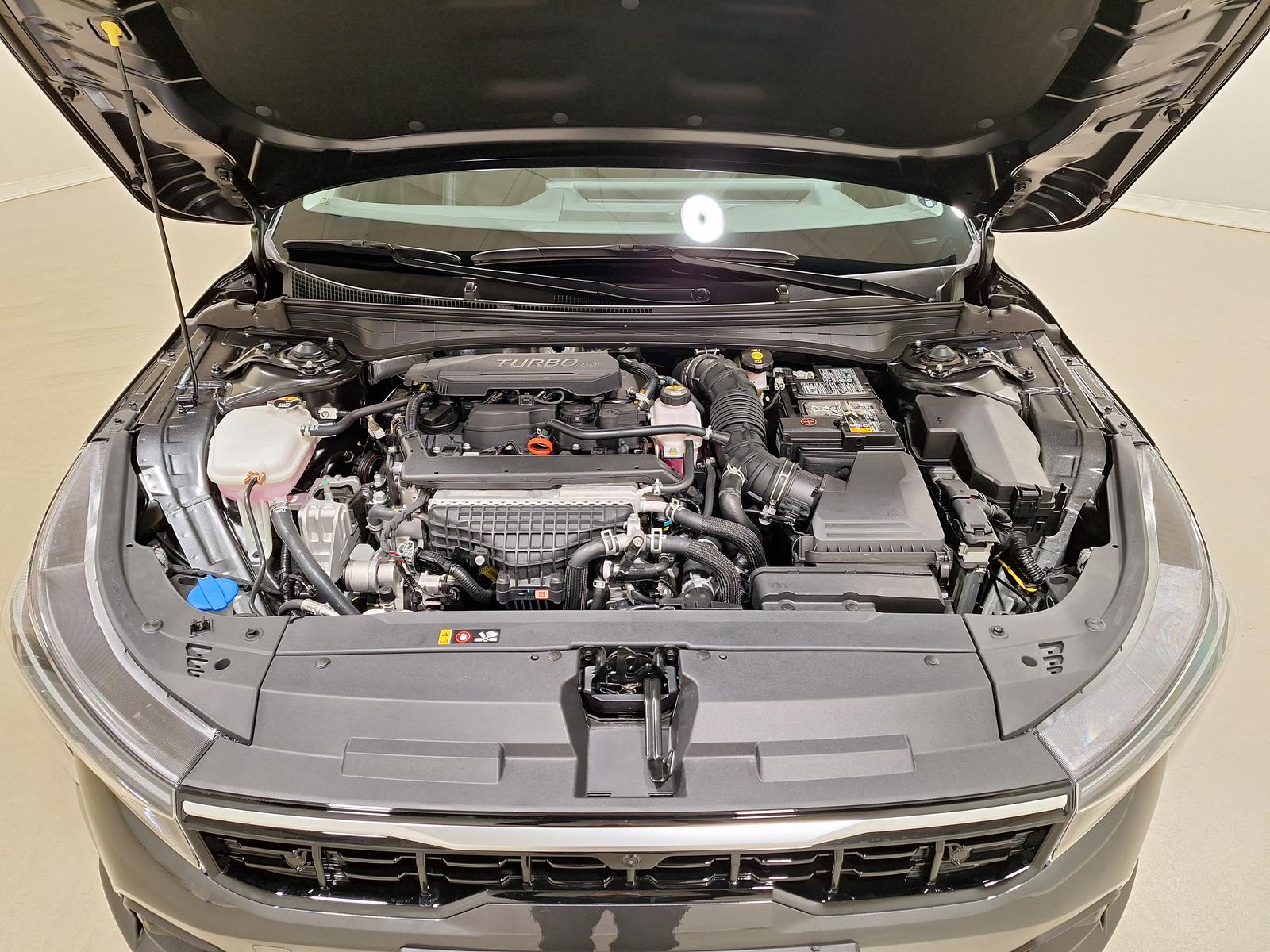 Kia K4 SW – Bild 23