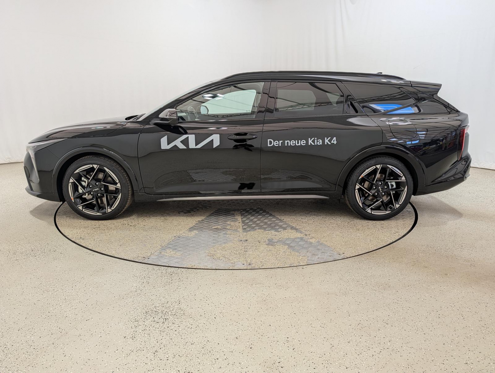 Kia K4 SW – Bild 3