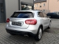 Mercedes-Benz GLA 180 Panorama / Kamera / Teilleder/ AHK