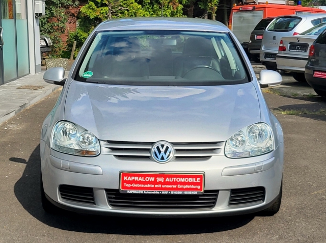 VW Golf V 1.6 Sportline*Leder*SZH*T�V09.28*