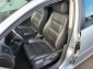 VW Golf V 1.6 Sportline*Leder*SZH*T�V09.28*