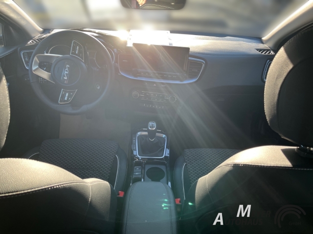 Kia XCeed – Bild 8