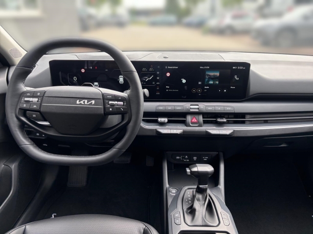 Kia K4 SW – Bild 11