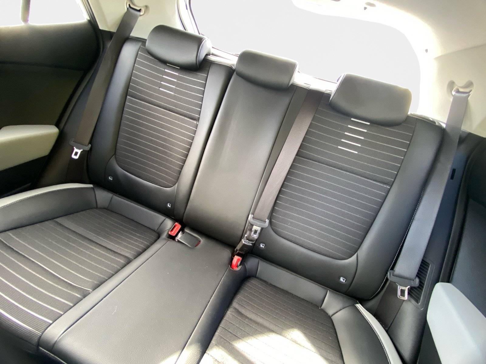 Kia Stonic – Bild 10