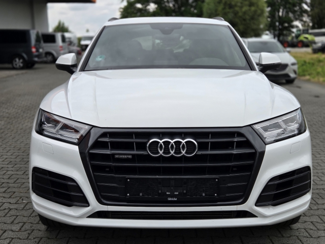 Audi Q5 50 TDI quattro S Line / LED