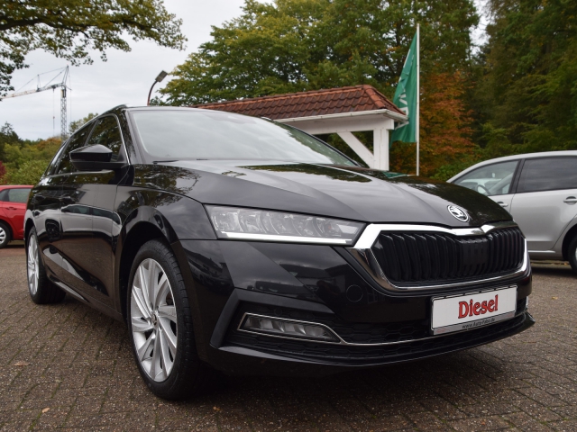 Skoda Octavia Combi TDI Style DSG*Leder*ACC*AHK*HuD*SH