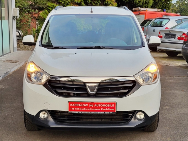 Dacia Lodgy 1.2 Laureate*AHK*7 Sitze*8fach*T�V 10.28*